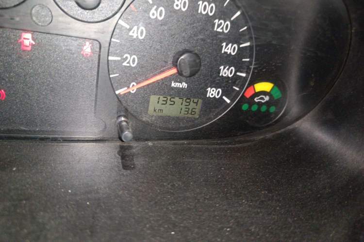 Used JAC Group Refine 2012 2.0L Timeless Edition HFC4GA3 Odometer Close Up