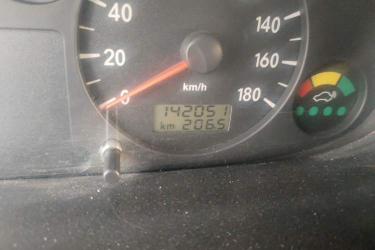 Used JAC Group Refine  Odometer Close Up