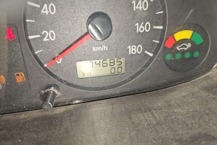 Used JAC Group Refine 2012 2.0L Timeless Edition HFC4GA3 Odometer Close Up