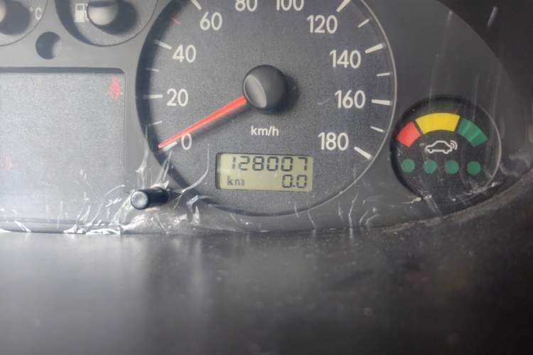 Used JAC Group Refine 2012 2.0L Timeless Edition HFC4GA3 Odometer Close Up
