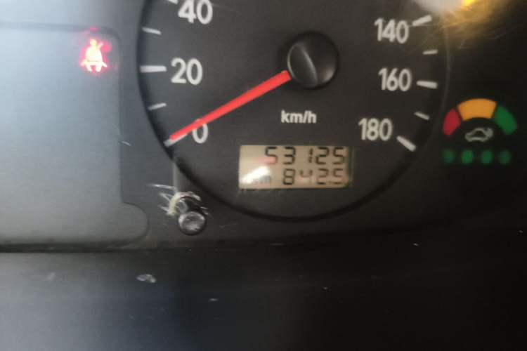 Used JAC Group Refine 2012 2.0L Timeless Edition HFC4GA3 Odometer Close Up