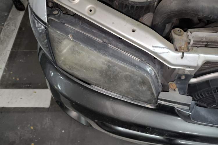 Used JAC Group Refine 2012 2.0L Timeless Edition HFC4GA3 Right Front Headlight