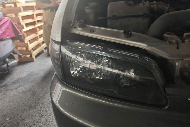 Used JAC Group Refine 2012 1.9T Shuttle Diesel Comfort Version HFC4DB1-2C Right Front Headlight