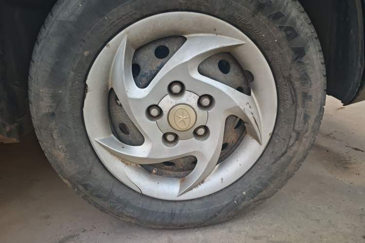 Used JAC Group Refine 2012 2.0L Timeless Edition HFC4GA3 Right Front Wheel Hub