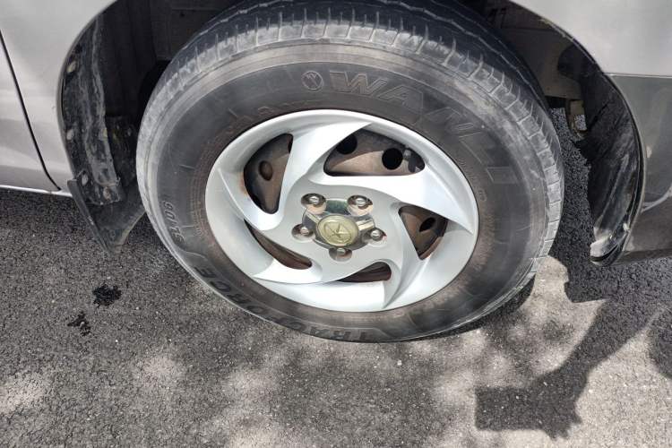 Used JAC Group Refine 2012 2.0L Timeless Edition HFC4GA3 Right Front Wheel Hub