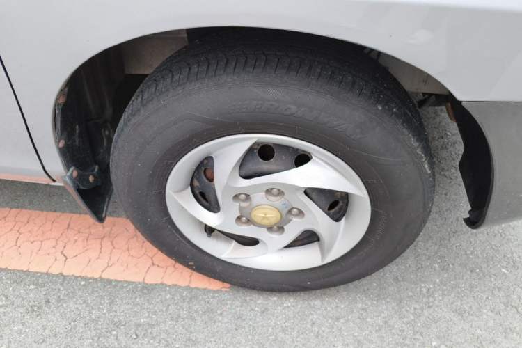 Used JAC Group Refine 2012 2.0L Timeless Edition HFC4GA3 Right Front Wheel Hub