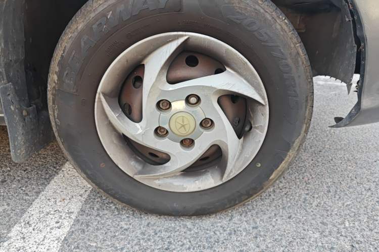 Used JAC Group Refine 2012 1.9T Shuttle Diesel Comfort Version HFC4DB1-2C Right Front Wheel Hub