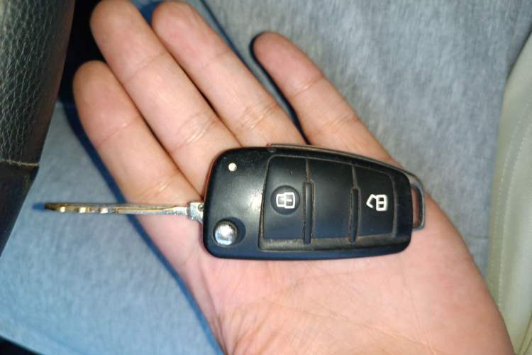Used JAC Group Refine 2012 2.0L Timeless Edition HFC4GA3 Vehicle Key