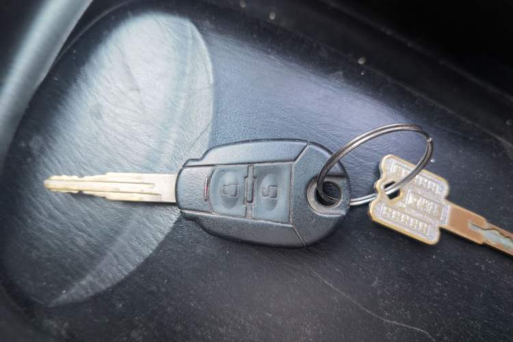 Used JAC Group Refine 2012 2.0L Timeless Edition HFC4GA3 Vehicle Key