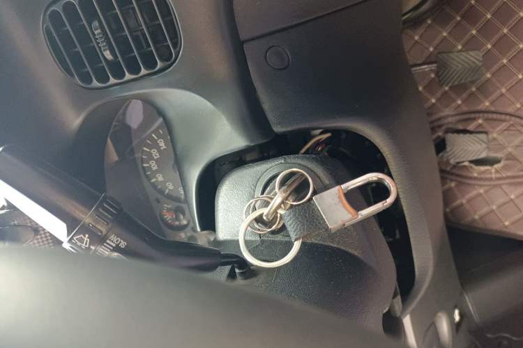 Used JAC Group Refine 2012 2.0L Timeless Edition HFC4GA3 Vehicle Key