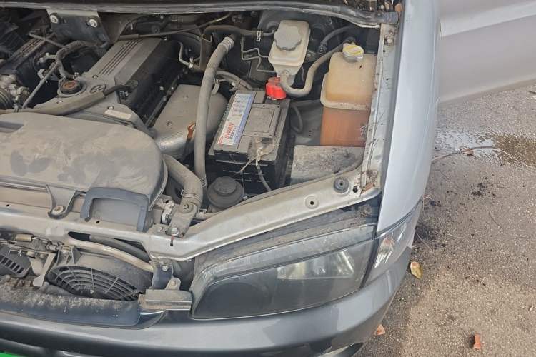 Used JAC Group Refine 2012 2.0L Timeless Edition HFC4GA3 Engine Bay Left