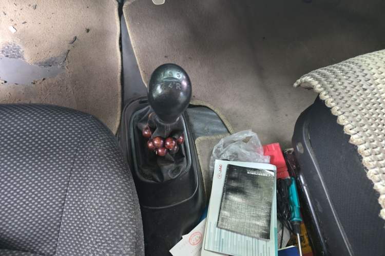 Used JAC Group Refine 2012 2.0L Timeless Edition HFC4GA3 Gear Lever