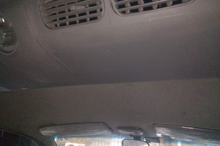 Used JAC Group Refine 2015 2.0L Shuttle Gasoline Long-Wheelbase Standard Version HFC4GA3-3D Headliner