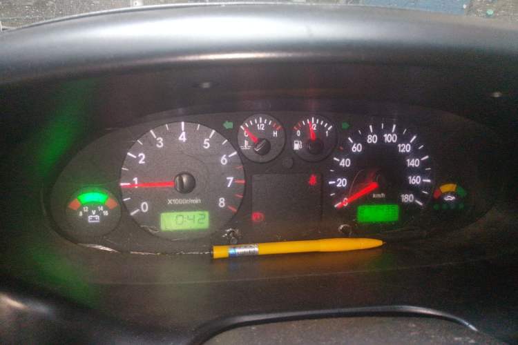 Used JAC Group Refine 2015 2.0L Shuttle Gasoline Long-Wheelbase Standard Version HFC4GA3-3D Instrument Cluster