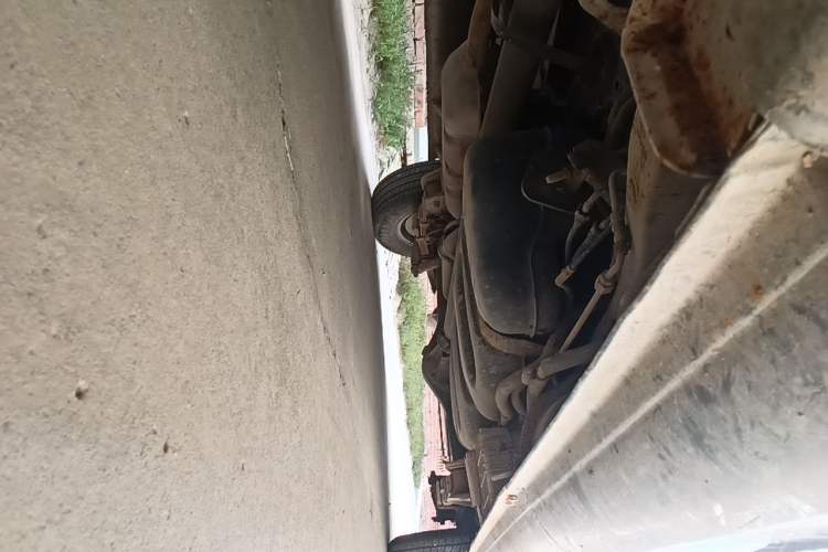 Used JAC Group Refine  Chassis Front Left