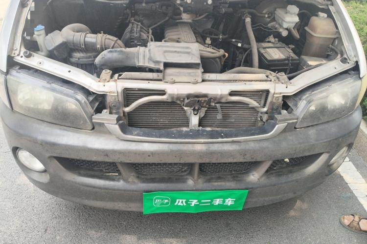 Used JAC Group Refine 2015 2.0L Shuttle Gasoline Long-Wheelbase Comfort Version HFC4GA3-3D Engine Bay