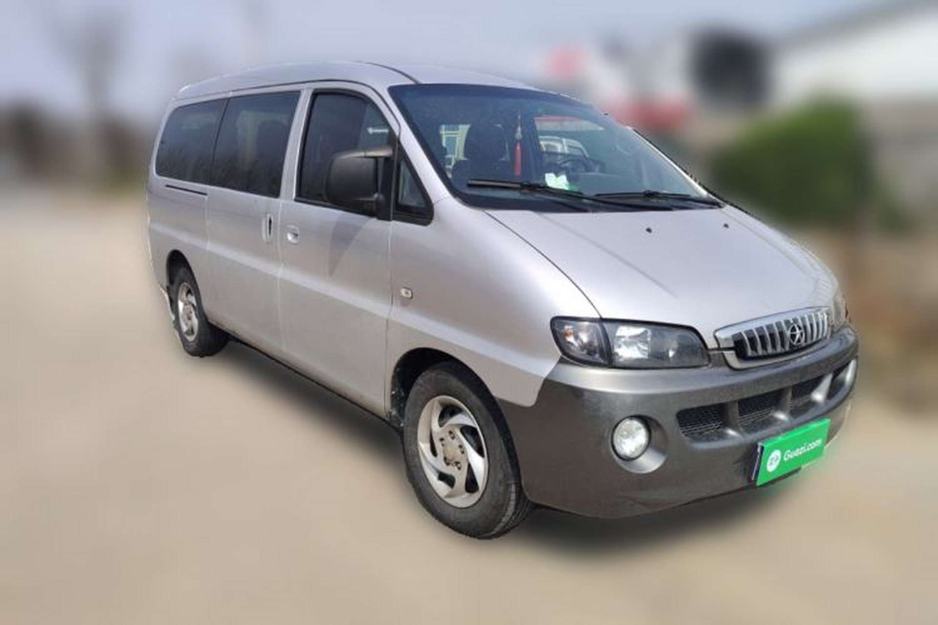 Used JAC Group Refine 2015 2.0L Shuttle Gasoline Long-Wheelbase Standard Version HFC4GA3-3D Front Right 45 Deg