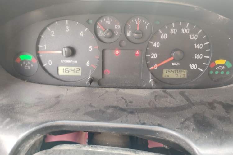 Used JAC Group Refine 2015 1.9T Shuttle Long-Wheelbase Comfort Model HFC4DB1-2C Instrument Cluster