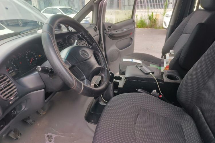 Used JAC Group Refine 2015 2.0L Shuttle Gasoline Long-Wheelbase Standard Version HFC4GA3-3D Left Front Seat