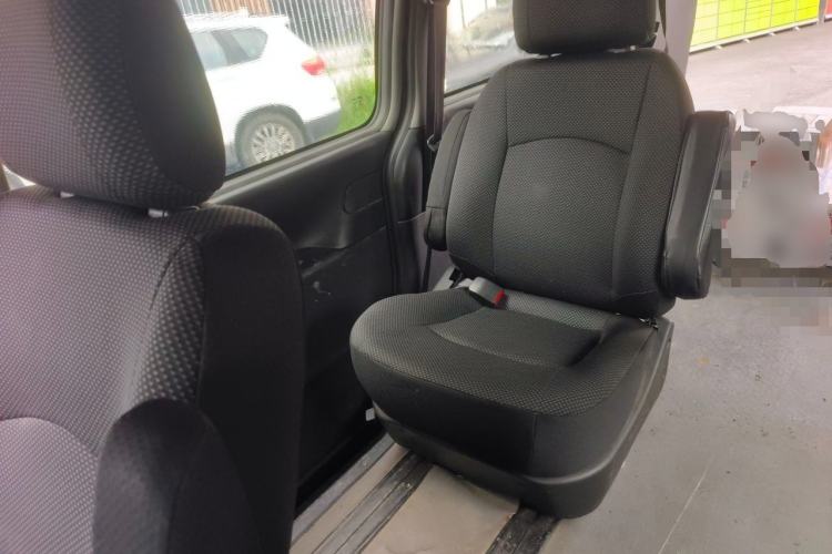 Used JAC Group Refine 2015 2.0L Shuttle Gasoline Long-Wheelbase Standard Version HFC4GA3-3D Left Rear Seat