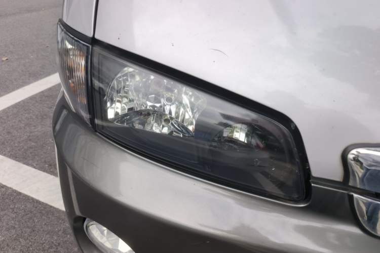 Used JAC Group Refine 2015 2.0L Shuttle Gasoline Long-Wheelbase Standard Version HFC4GA3-3D Right Front Headlight