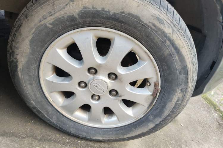Used JAC Group Refine 2015 1.9T Shuttle Long-Wheelbase Comfort Model HFC4DB1-2C Right Front Wheel Hub