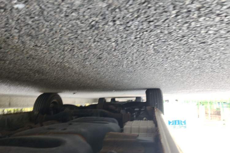 Used JAC Group Refine 2015 2.0L Shuttle Gasoline Long-Wheelbase Comfort Version HFC4GA3-3D Chassis Rear Left