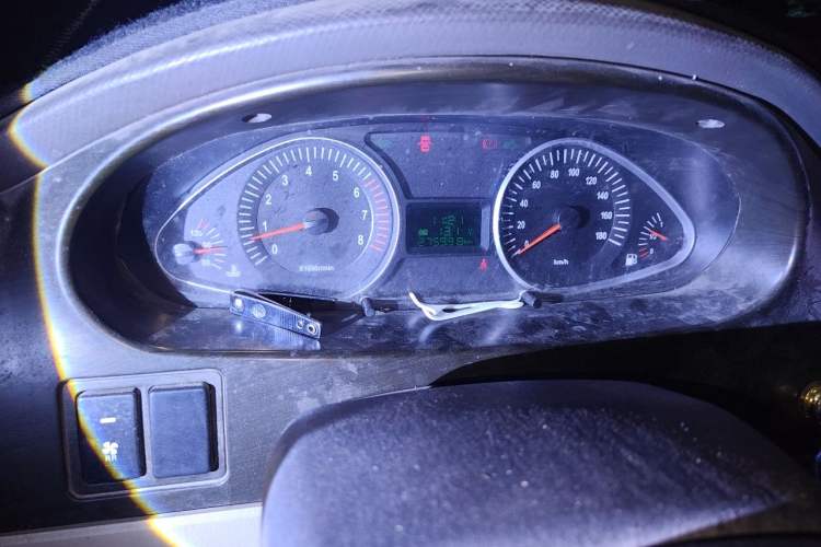 Used JAC Group Refine 2015 2.0L Shuttle Gasoline Long-Wheelbase Comfort Version HFC4GA3-3D Instrument Cluster
