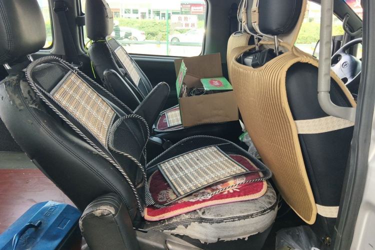Used JAC Group Refine 2015 2.0L Shuttle Gasoline Long-Wheelbase Comfort Version HFC4GA3-3D Left Rear Seat