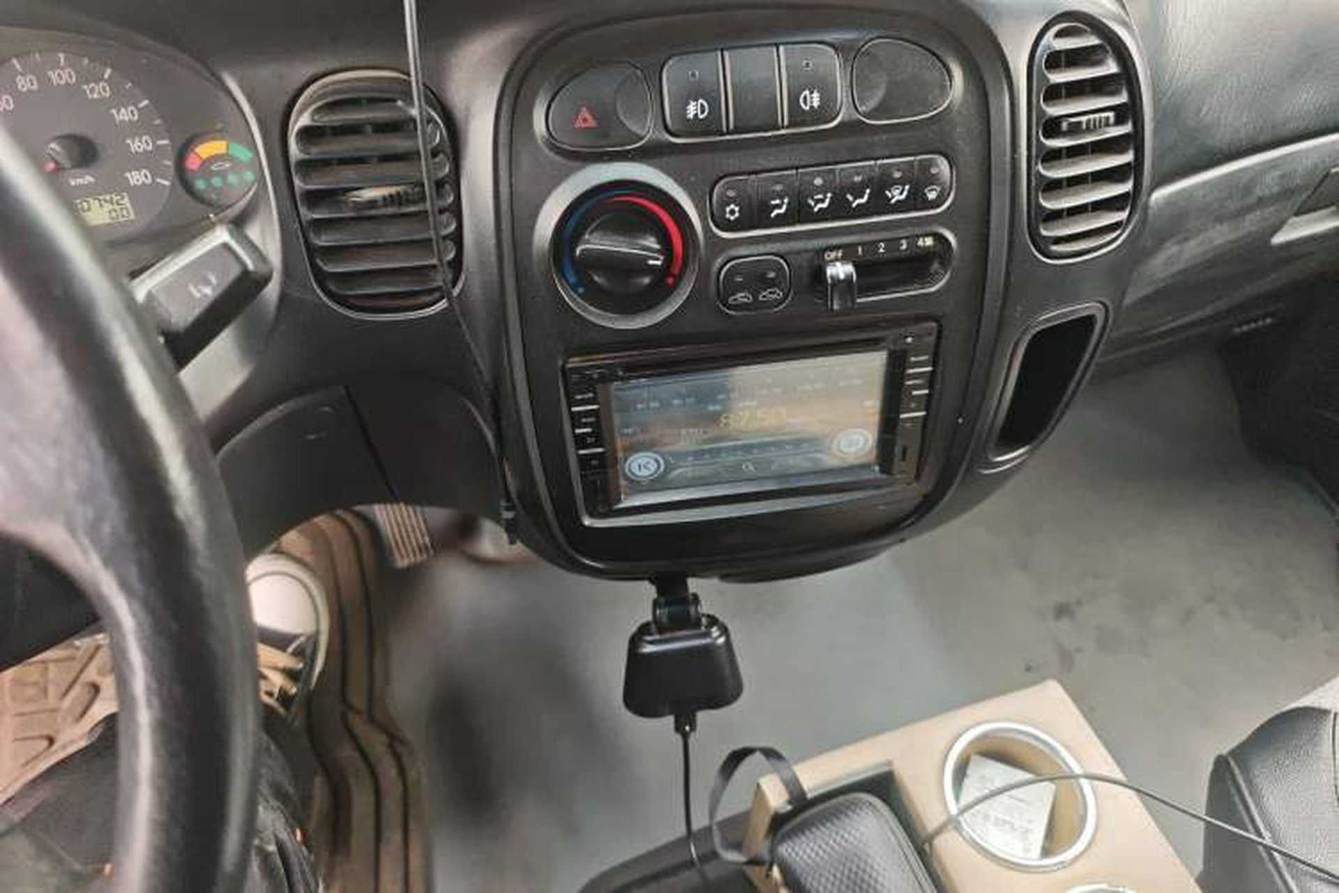 Used JAC Group Refine 2015 2.0L Shuttle Gasoline Long-Wheelbase Standard Version HFC4GA3-3D Audio And AC Panel