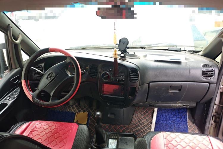 Used JAC Group Refine 2015 2.0L Shuttle Gasoline Long-Wheelbase Standard Version HFC4GA3-3D Center Console
