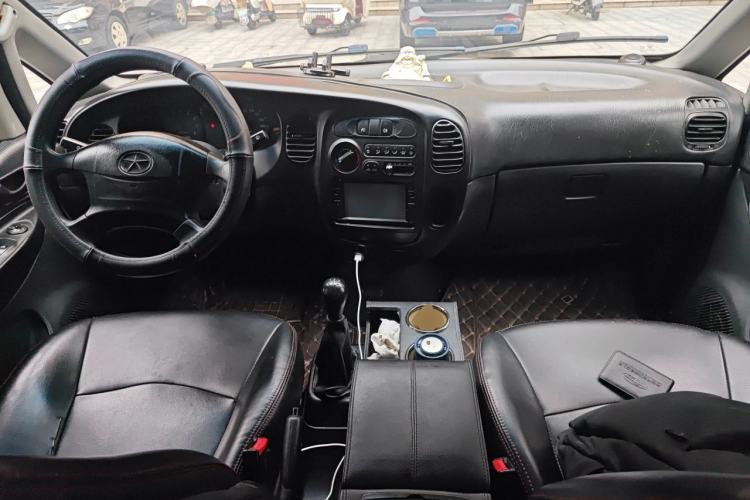 Used JAC Group Refine 2015 2.0L Shuttle Gasoline Long-Wheelbase Comfort Version HFC4GA3-3D Center Console