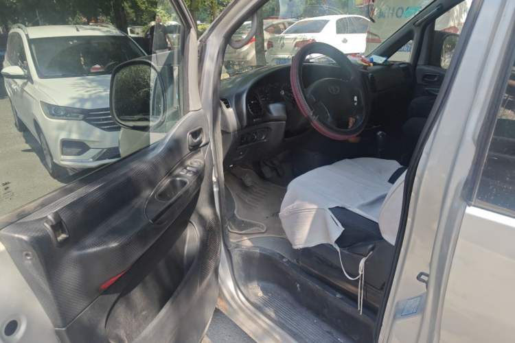 Used JAC Group Refine 2015 2.0L Shuttle Gasoline Long-Wheelbase Comfort Version HFC4GA3-3D Driver Seat