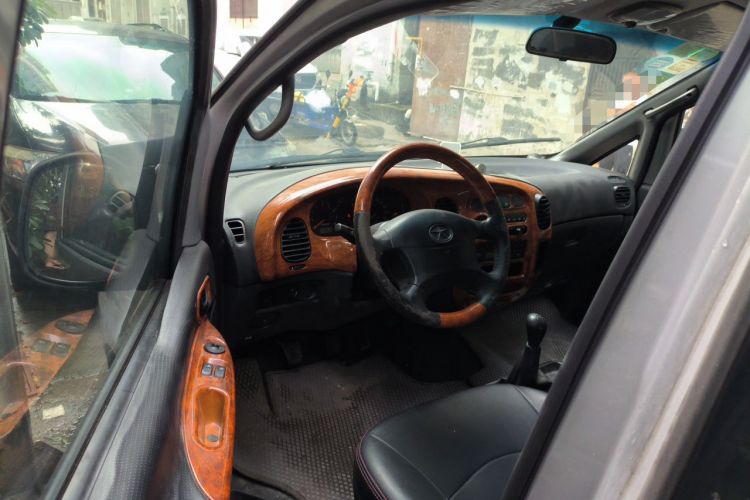 Used JAC Group Refine 2015 2.0L Shuttle Gasoline Long-Wheelbase Standard Version HFC4GA3-3D Driver Seat