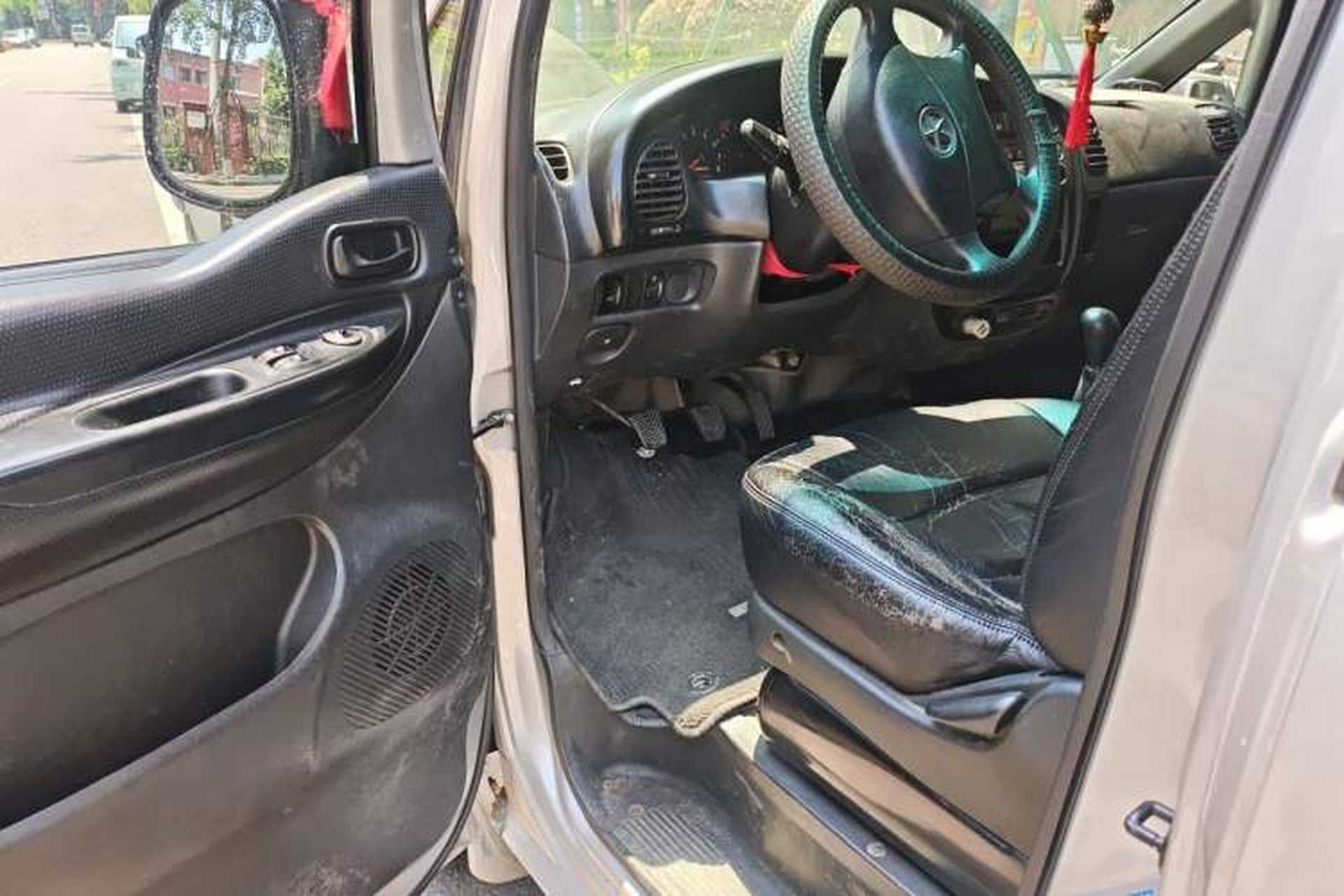 Used JAC Group Refine 2015 2.0L Shuttle Gasoline Long-Wheelbase Comfort Version HFC4GA3-3D Driver Seat