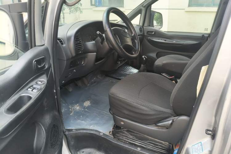 Used JAC Group Refine 2015 2.0L Shuttle Gasoline Long-Wheelbase Standard Version HFC4GA3-3D Driver Seat