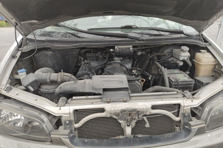 Used JAC Group Refine 2015 2.0L Shuttle Gasoline Long-Wheelbase Comfort Version HFC4GA3-3D Engine Bay