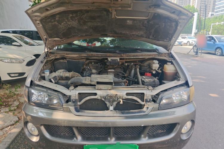 Used JAC Group Refine 2015 2.0L Shuttle Gasoline Long-Wheelbase Comfort Version HFC4GA3-3D Engine Bay
