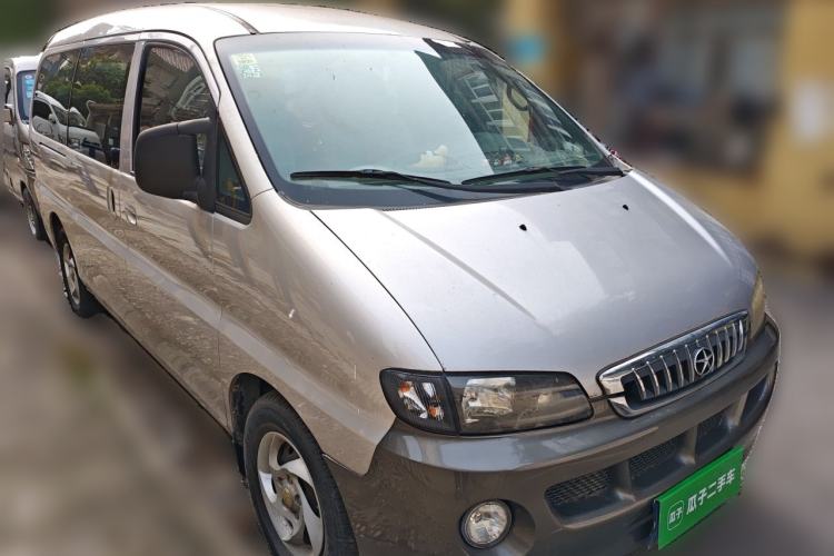 Used JAC Group Refine 2015 2.0L Shuttle Gasoline Long-Wheelbase Standard Version HFC4GA3-3D Front Right 45 Deg