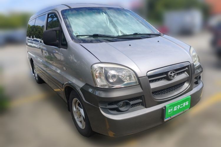 Used JAC Group Refine 2015 2.0L Shuttle Gasoline Long-Wheelbase Comfort Version HFC4GA3-3D Front Right 45 Deg