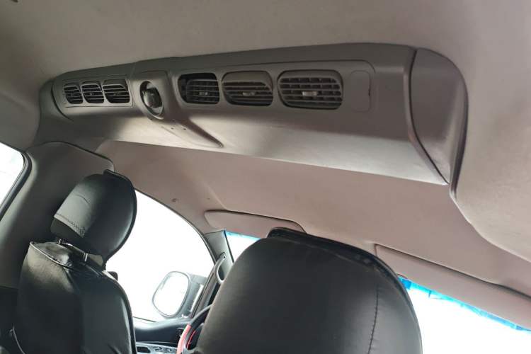 Used JAC Group Refine 2015 2.0L Shuttle Gasoline Long-Wheelbase Standard Version HFC4GA3-3D Headliner