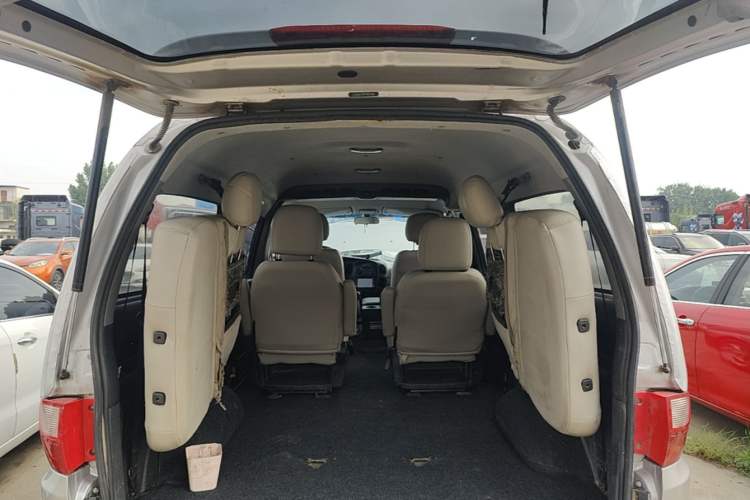 Used JAC Group Refine 2015 2.0L Shuttle Gasoline Long-Wheelbase Standard Version HFC4GA3-3D Headliner