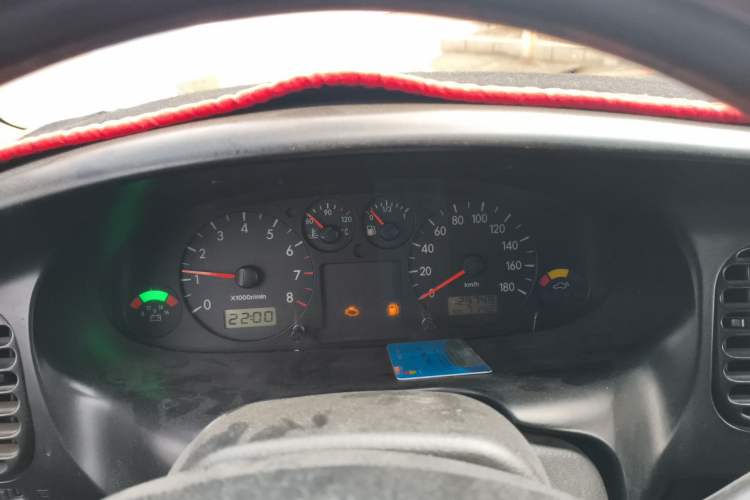 Used JAC Group Refine 2015 2.0L Shuttle Gasoline Long-Wheelbase Standard Version HFC4GA3-3D Instrument Cluster