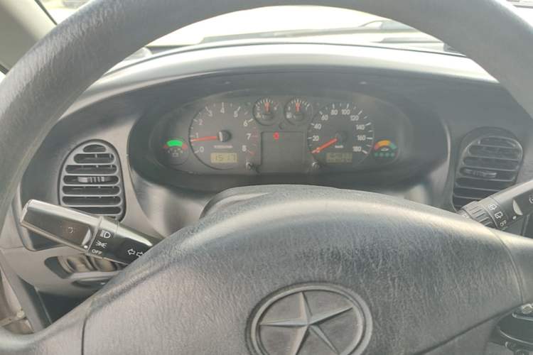 Used JAC Group Refine 2015 2.0L Shuttle Gasoline Long-Wheelbase Standard Version HFC4GA3-3D Instrument Cluster