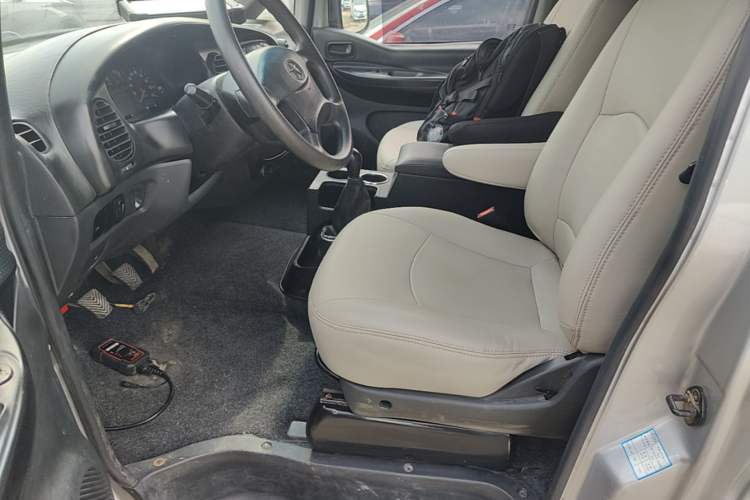 Used JAC Group Refine 2015 2.0L Shuttle Gasoline Long-Wheelbase Standard Version HFC4GA3-3D Left Front Seat
