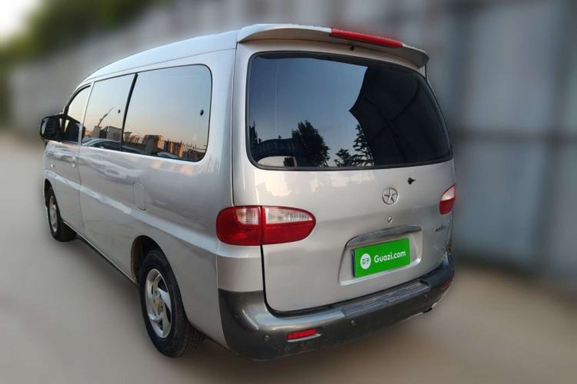 Used JAC Group Refine 2015 2.0L Shuttle Gasoline Long-Wheelbase Comfort Version HFC4GA3-3D Rear Left 45 Deg