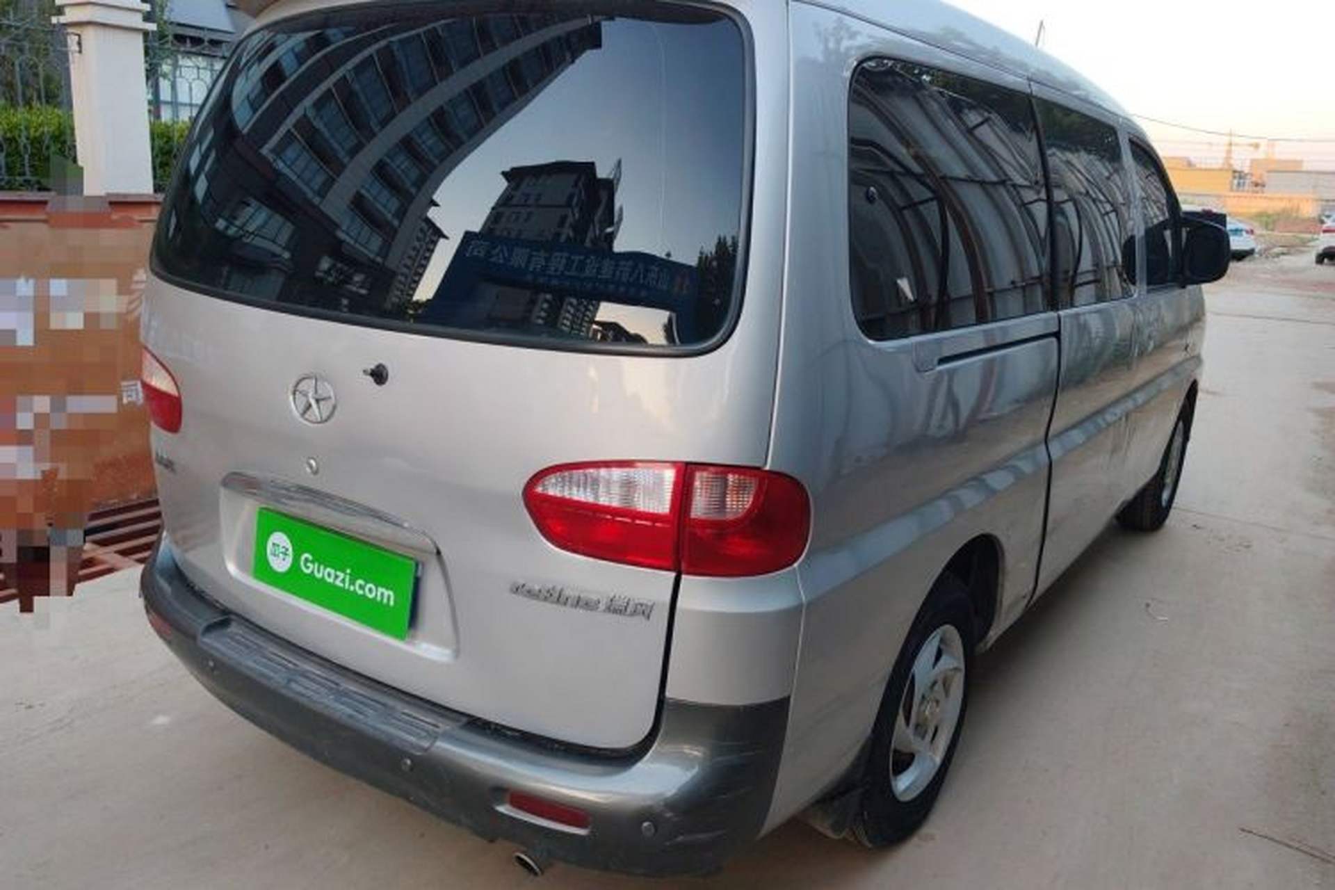 Used JAC Group Refine 2015 2.0L Shuttle Gasoline Long-Wheelbase Comfort Version HFC4GA3-3D Rear Right 45 Deg