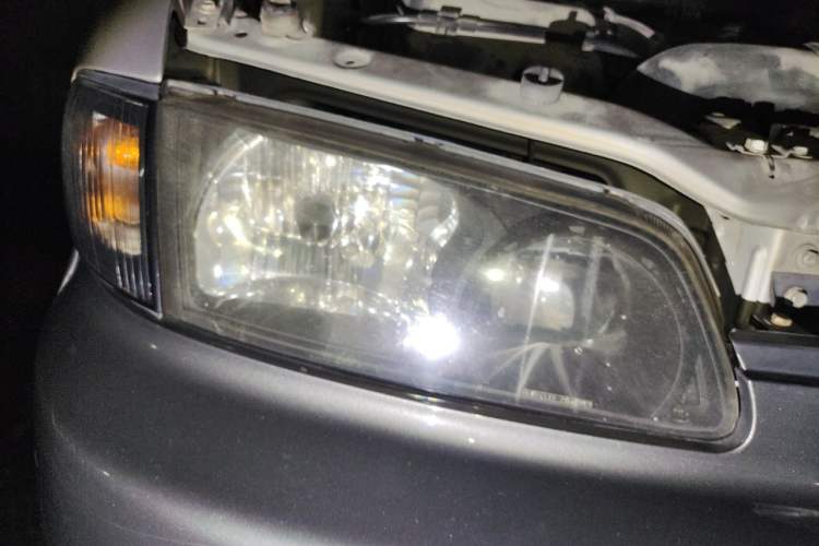 Used JAC Group Refine 2015 1.9T Shuttle Long-Wheelbase Comfort Model HFC4DB1-2C Right Front Headlight