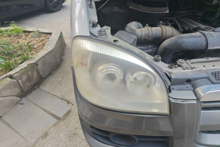 Used JAC Group Refine  Right Front Headlight