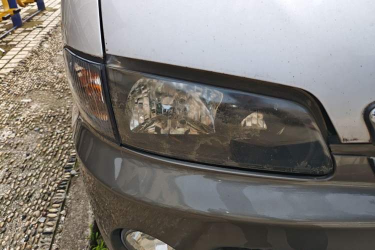 Used JAC Group Refine 2015 2.0L Shuttle Gasoline Long-Wheelbase Standard Version HFC4GA3-3D Right Front Headlight